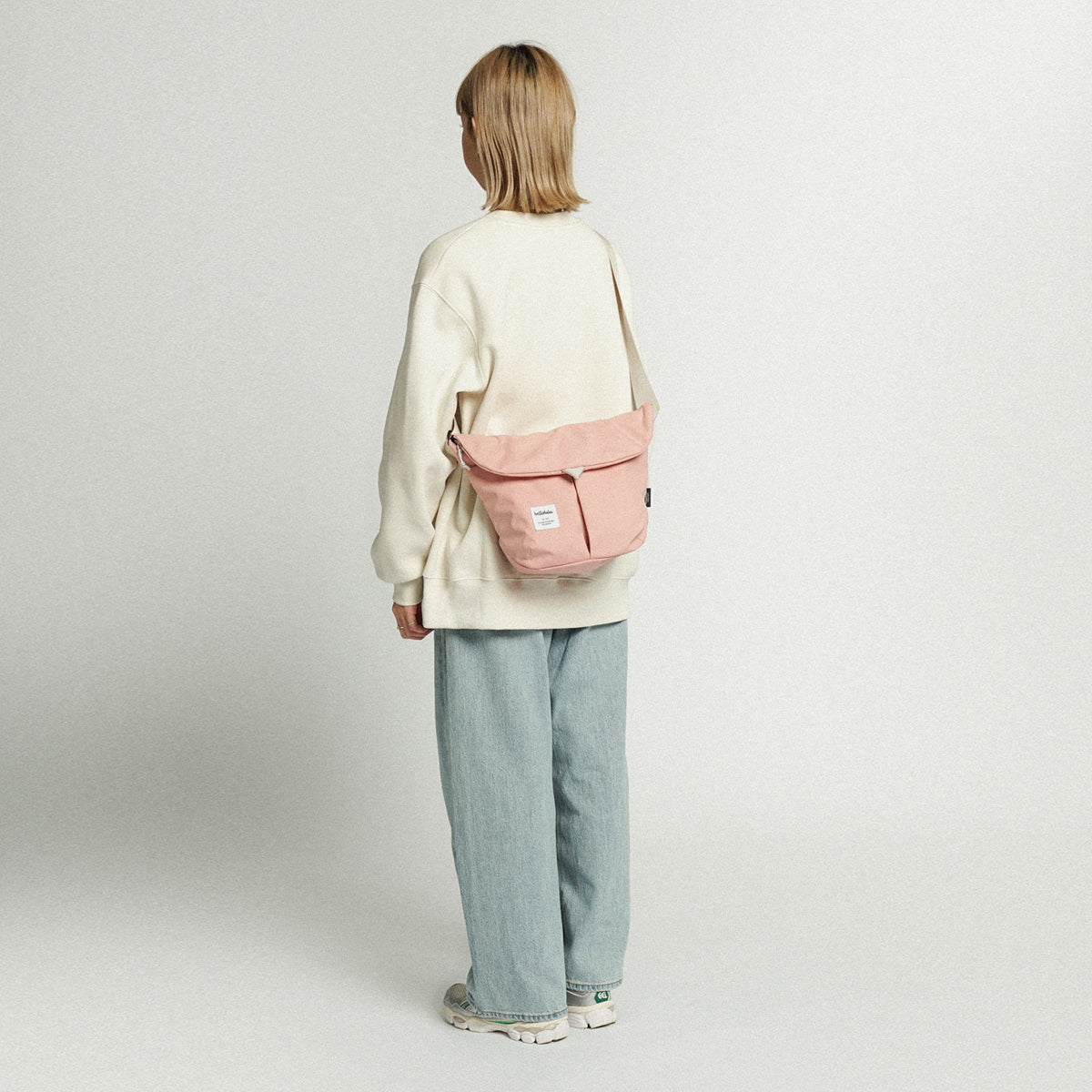 Kasen Sling Bag